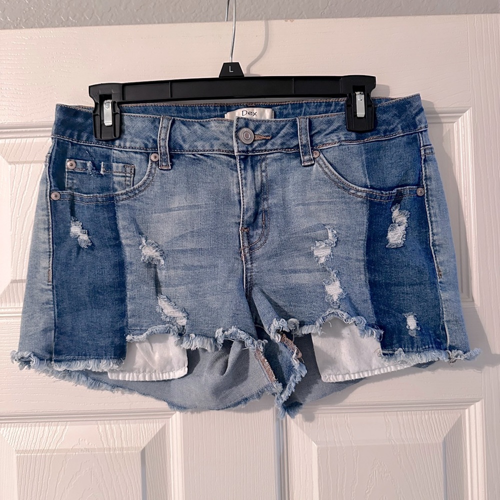 Dex distressed denim short
